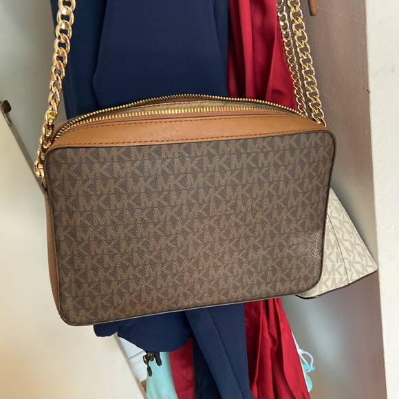 Michael Kors Purse - Picture 3 of 3